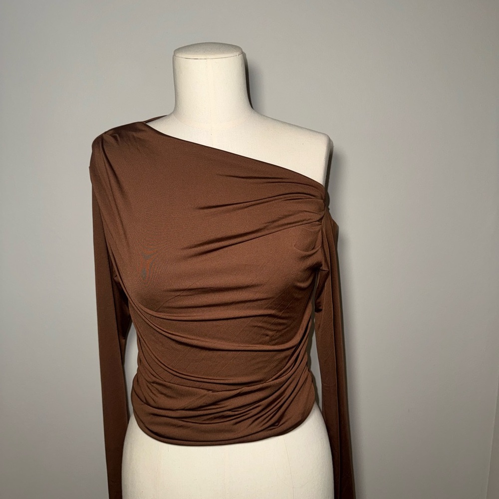 Brown One-Shoulder Long Sleeve Top